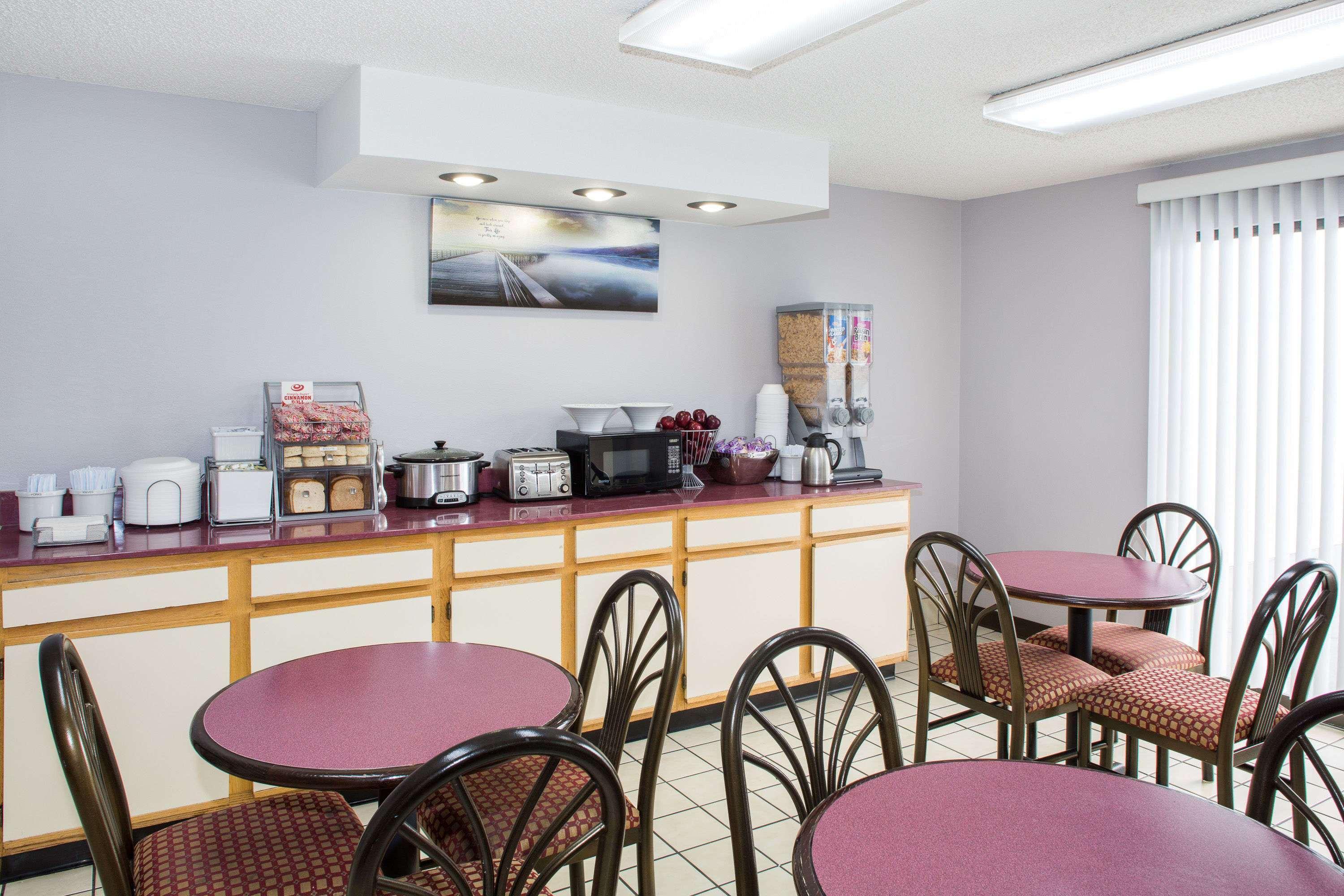 ซูเปอร์ 8 บาย วินด์แฮม สปริงเดล อาร์คันซอ Motel ภายนอก รูปภาพ