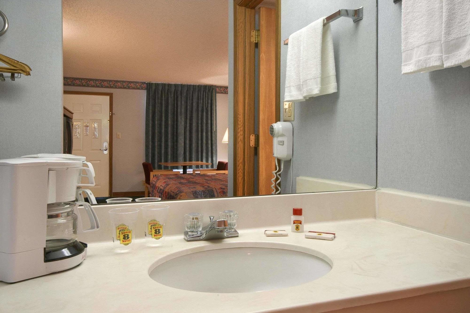 ซูเปอร์ 8 บาย วินด์แฮม สปริงเดล อาร์คันซอ Motel ภายนอก รูปภาพ